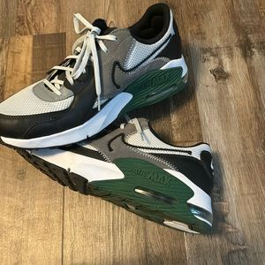 Have too many pairs of shoes and I don’t wear them